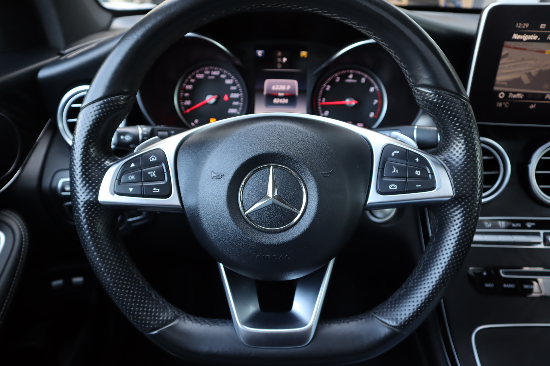 44988971-9.jpg